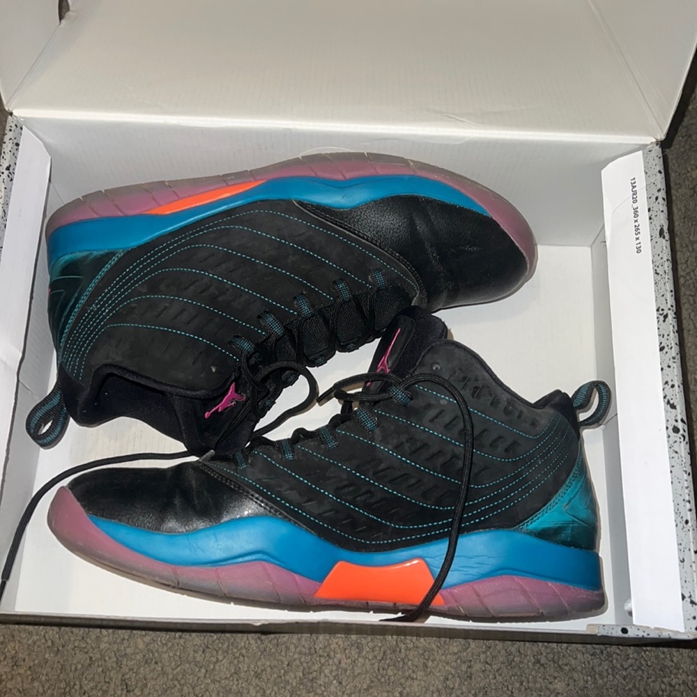 Nike Jordan velocity shoes